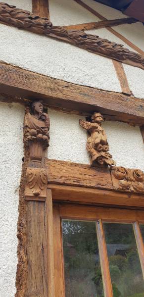 RENOVATION EN LASURE SUR LES COLOMBAGES EXTERIEURES