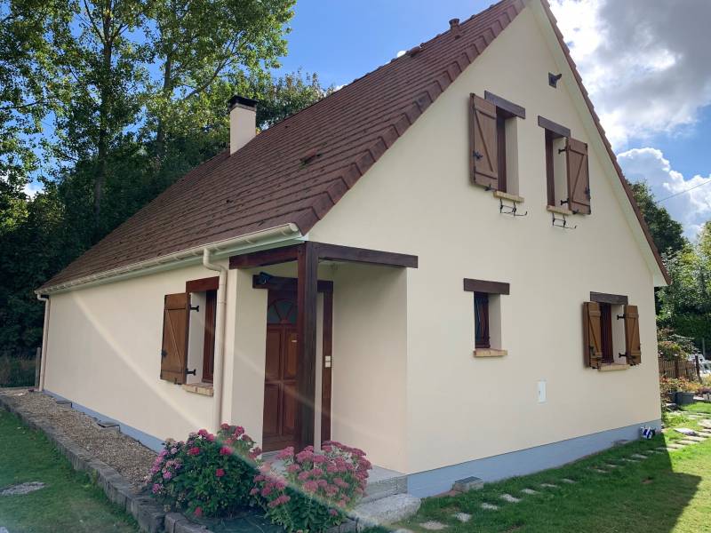 Entreprise de peinture spécialisée dans la rénovation extérieure d'habitation à Gueutteville Les Grès, proche de Dieppe, en Normandie