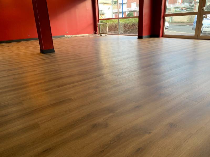 Rafraîchissement d'un futur magasin à Saint Valery En Caux